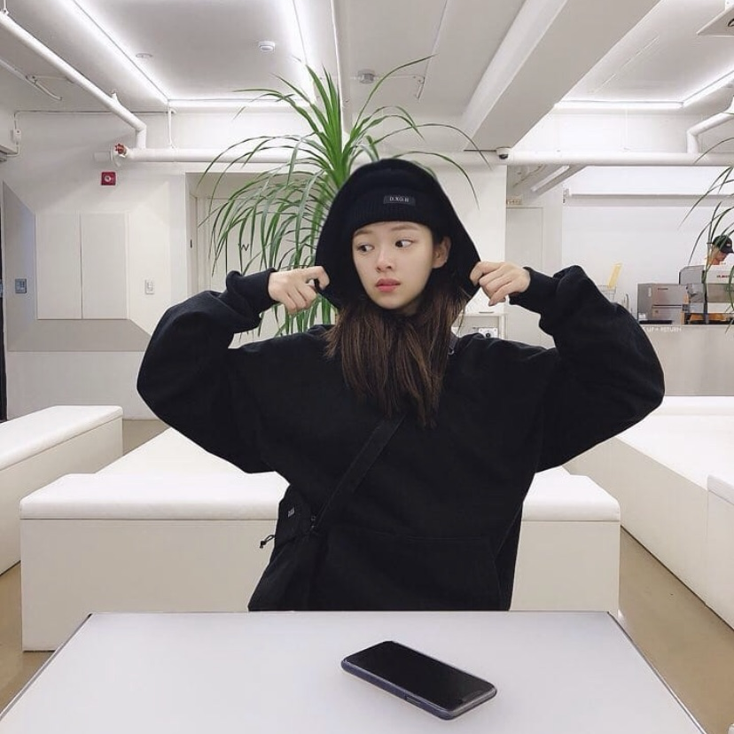 A moment captured by Jeongyeon (TWICE)'s fan