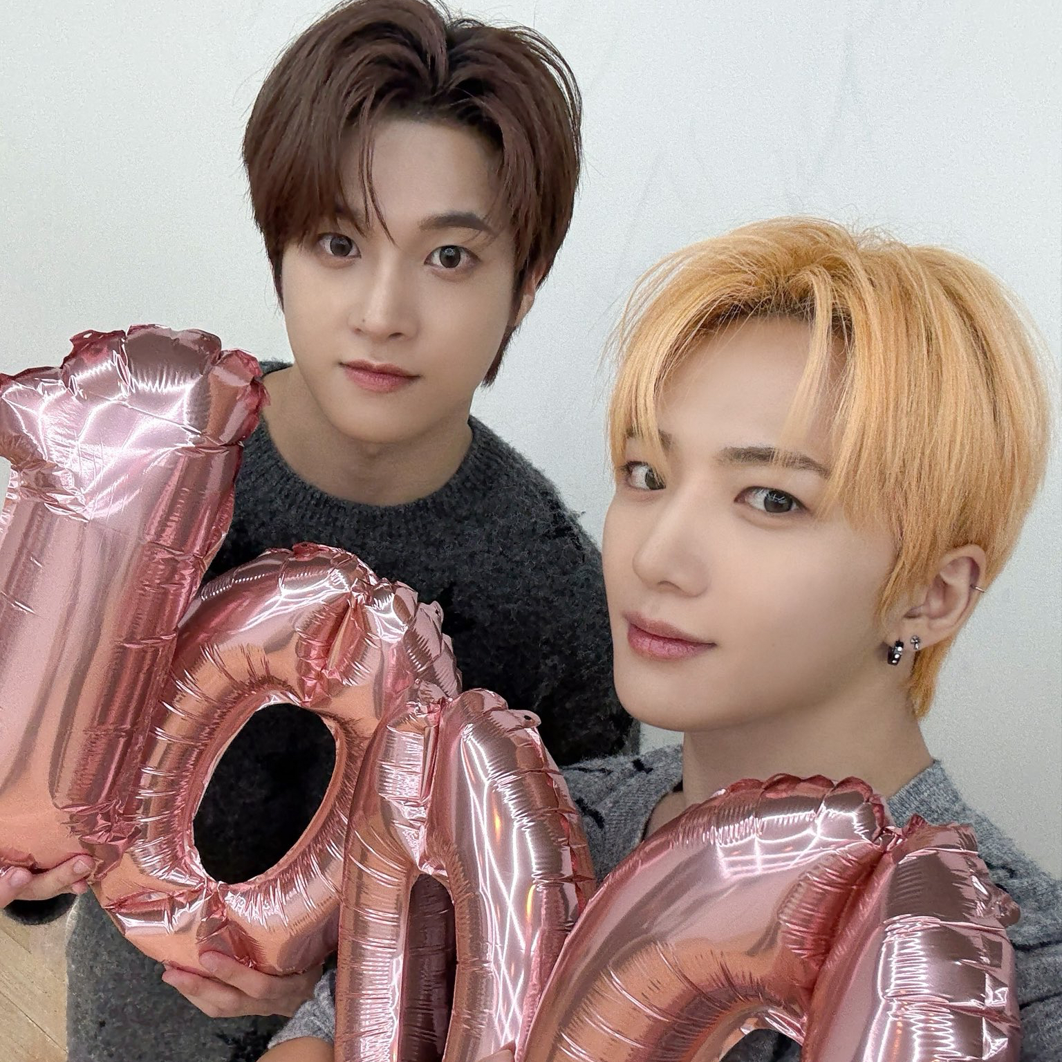 Behind-the-scenes cut of Minjae (Xikers)