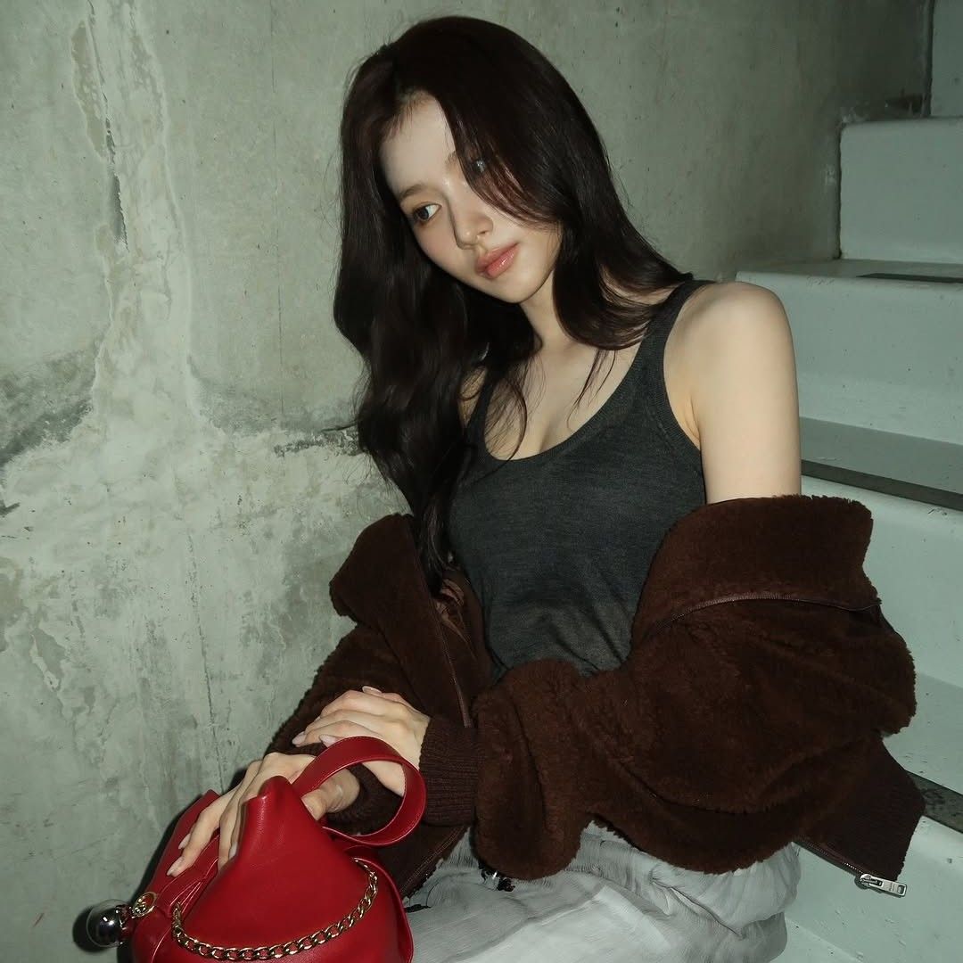 Recent activity shot of Sana (TWICE)