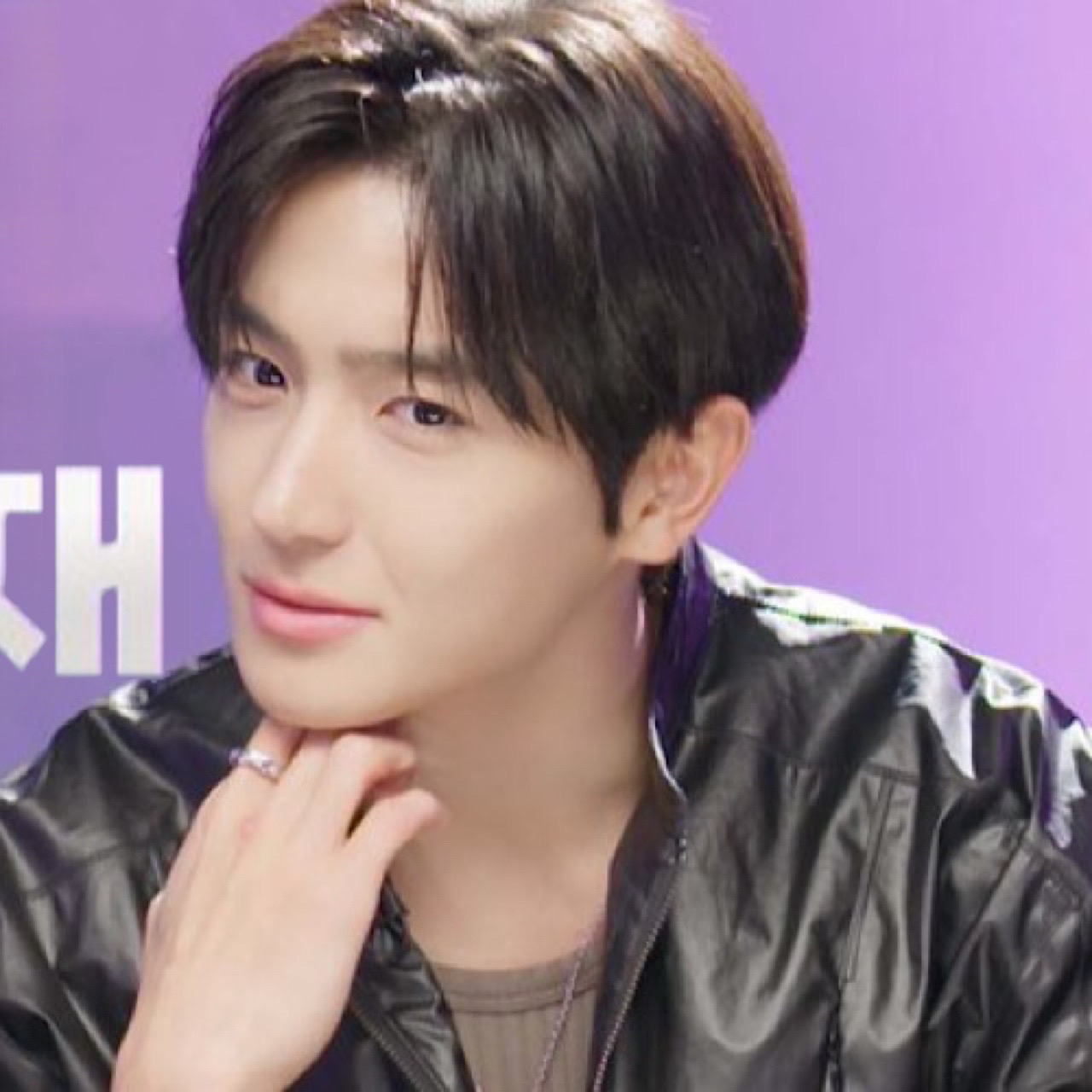 Recent activity shot of Hyunjae (THE BOYZ)