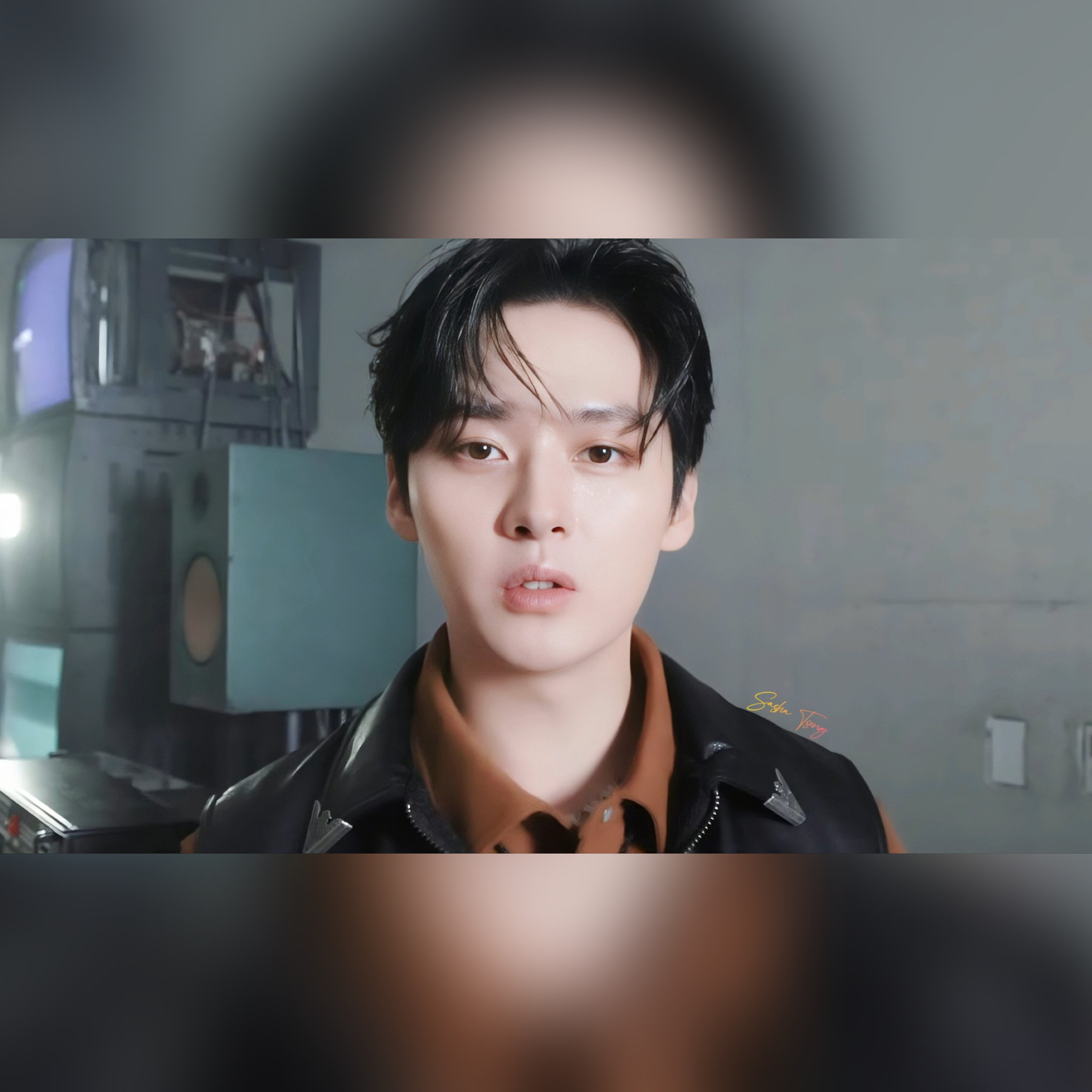 Behind-the-scenes cut of Lee Know (Stray Kids)