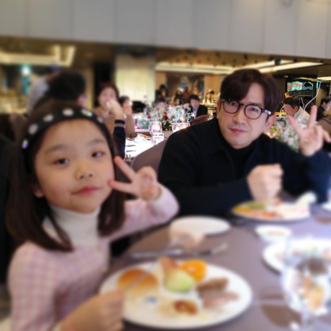 A moment captured by Lee Minwoo (SHINHWA)'s fan