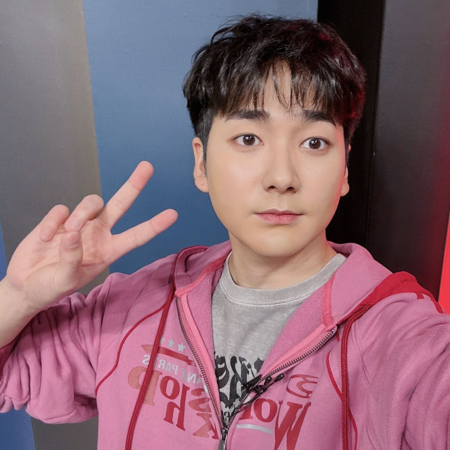 Latest photo of Aron