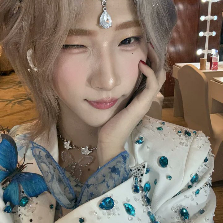 A moment captured by NexT1DE's fan