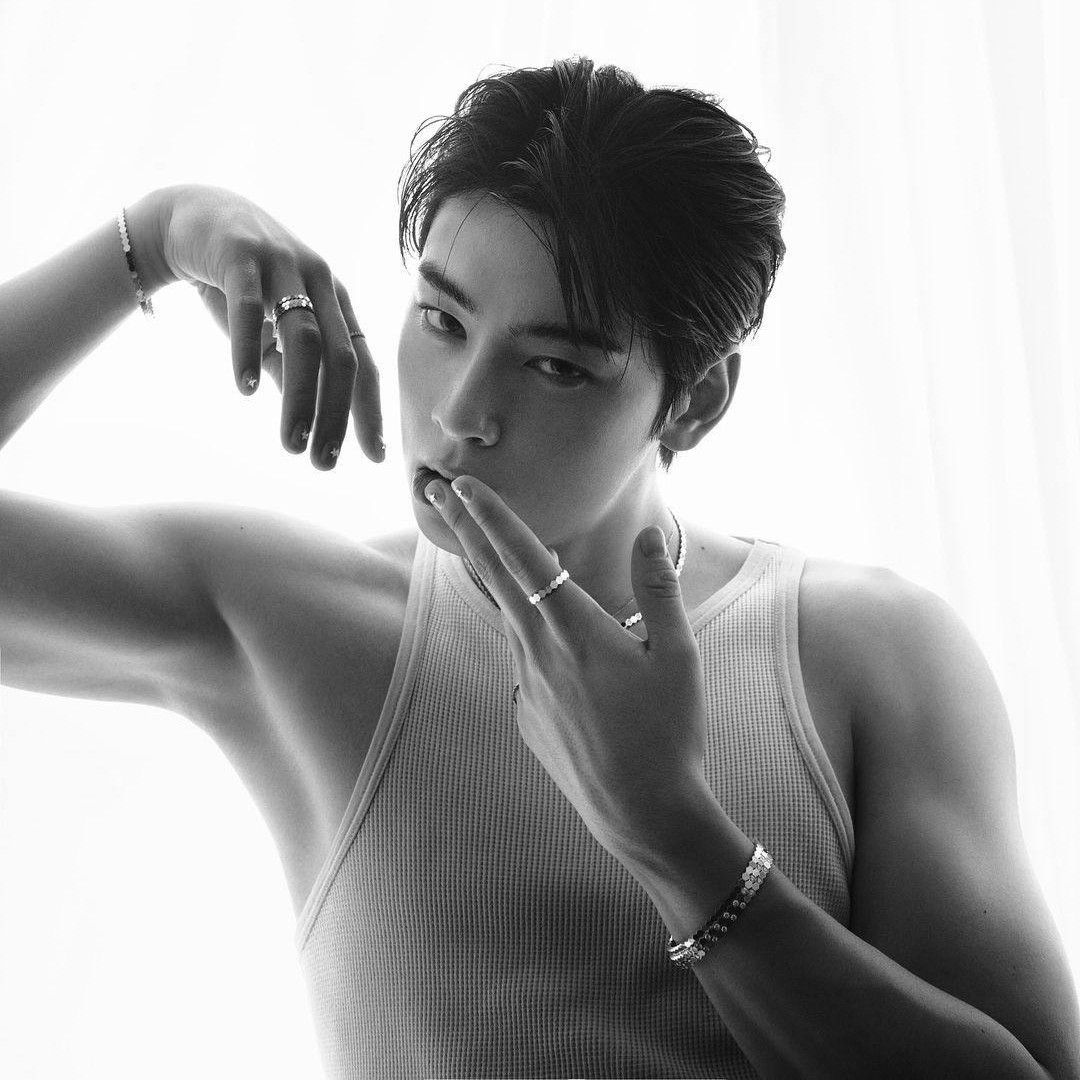 A moment captured by Eunwoo (ASTRO)'s fan