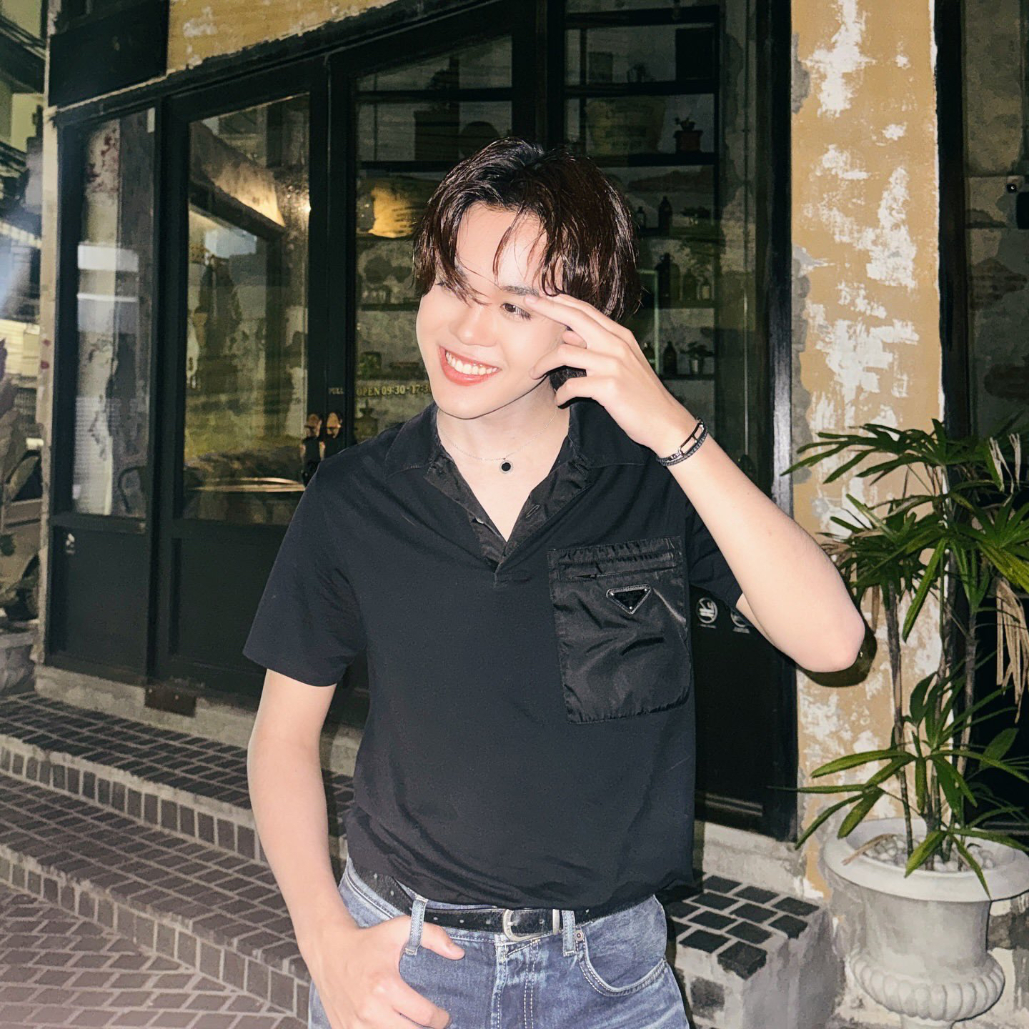 A moment captured by THI-O (NexT1DE)'s fan