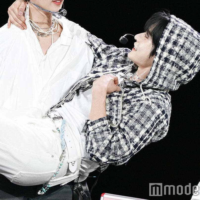 A moment captured by Kim Jiwoong (ZEROBASEONE)'s fan