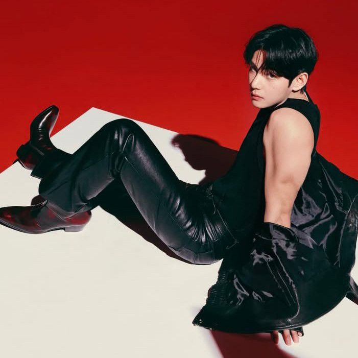 V (BTS)の舞台裏ショット