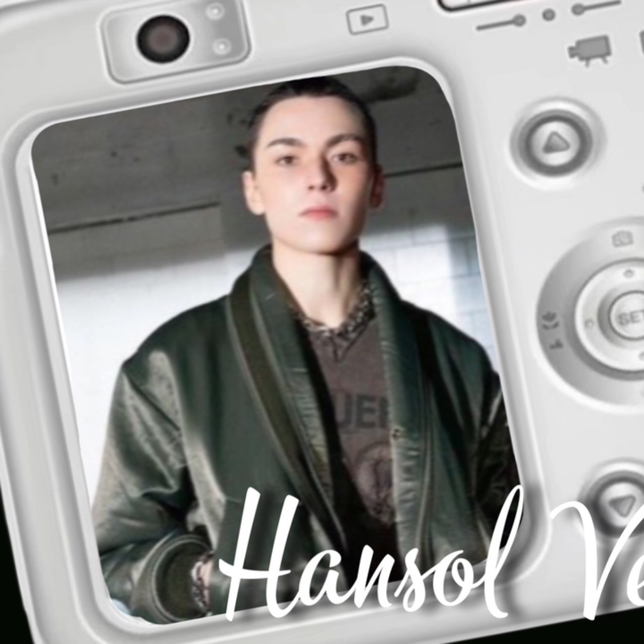 Latest photo of Vernon (SEVENTEEN)