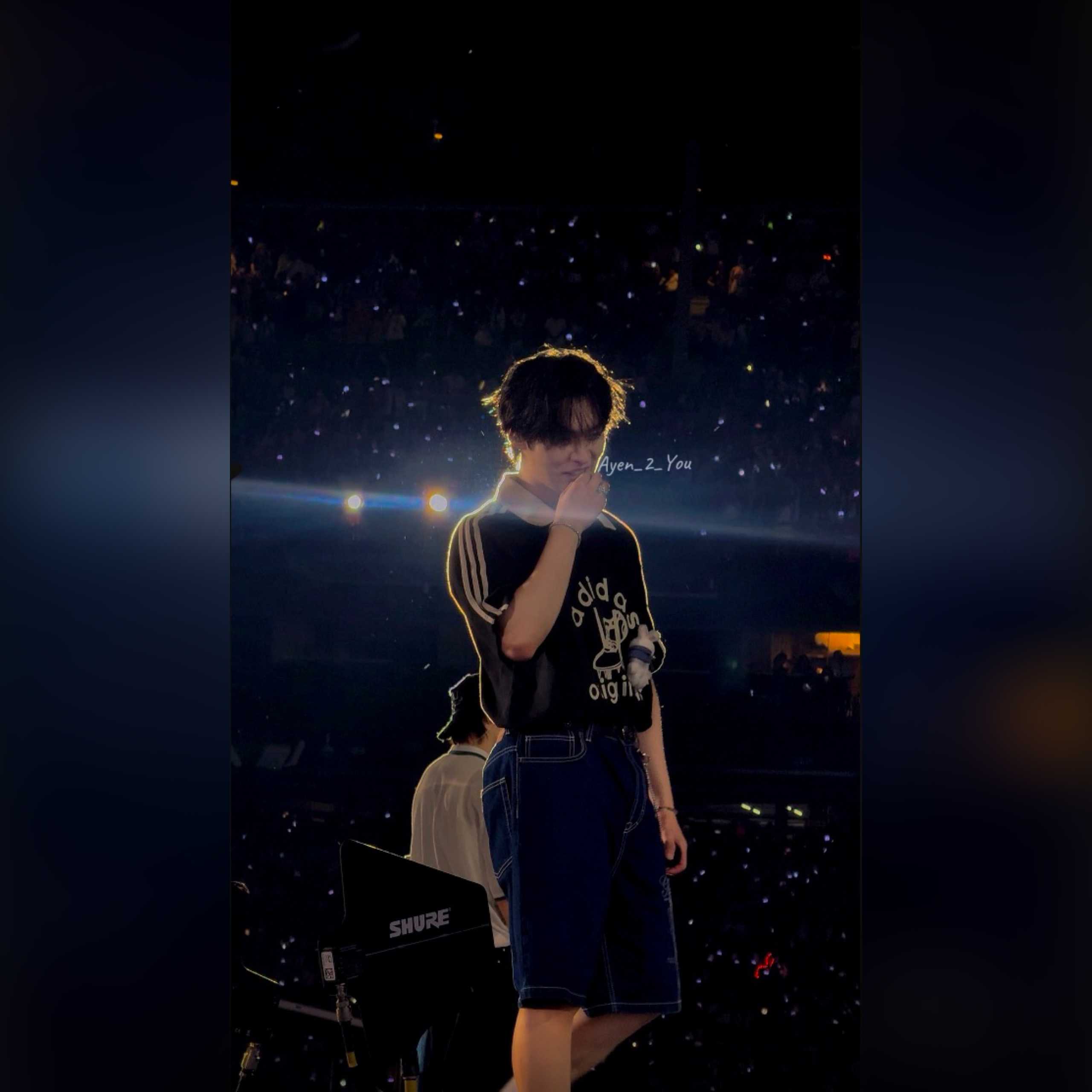 A moment captured by Lee Know (Stray Kids)'s fan
