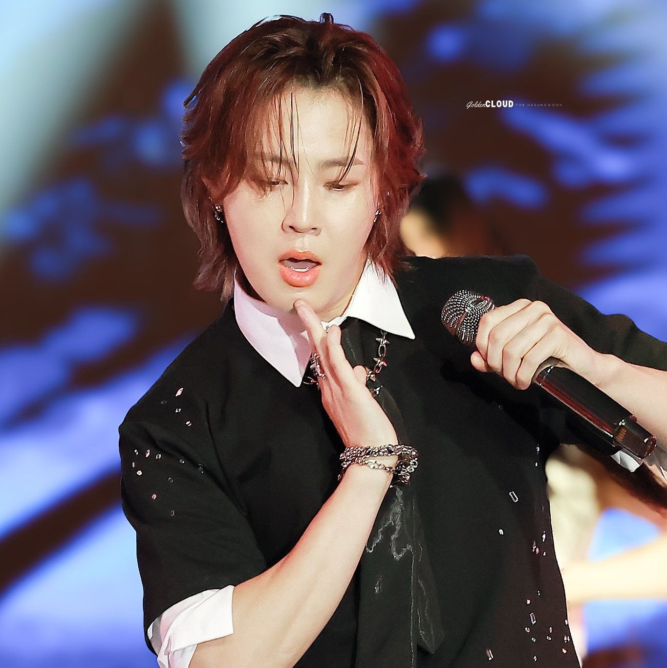 Recent activity shot of Ha Sungwoon