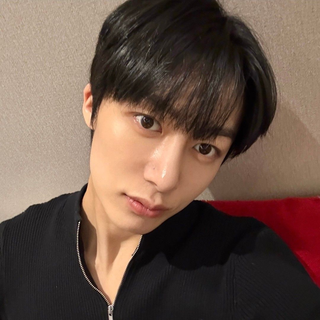 A moment captured by Hyungwon (MONSTA X)'s fan