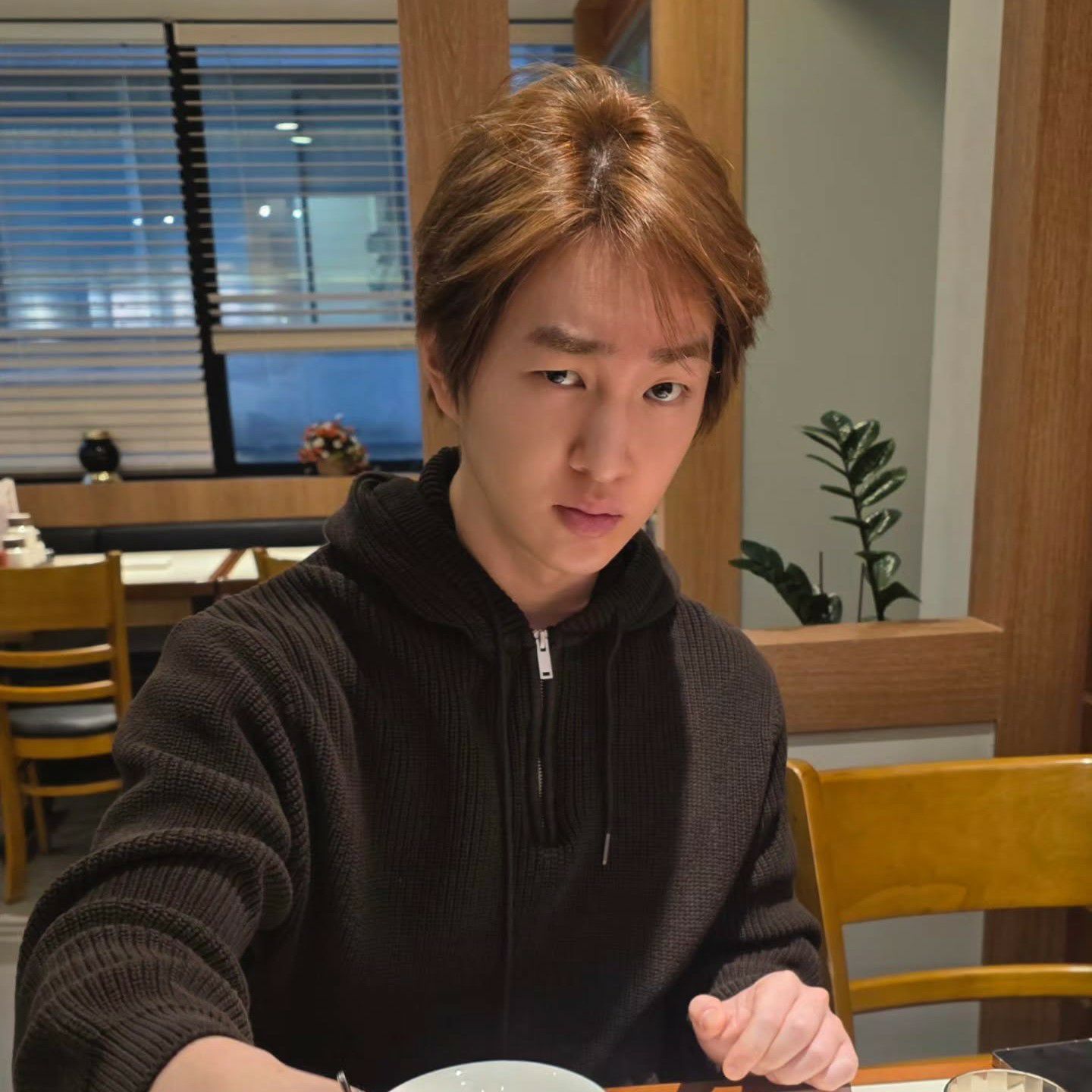 Behind-the-scenes cut of Onew (SHINee)