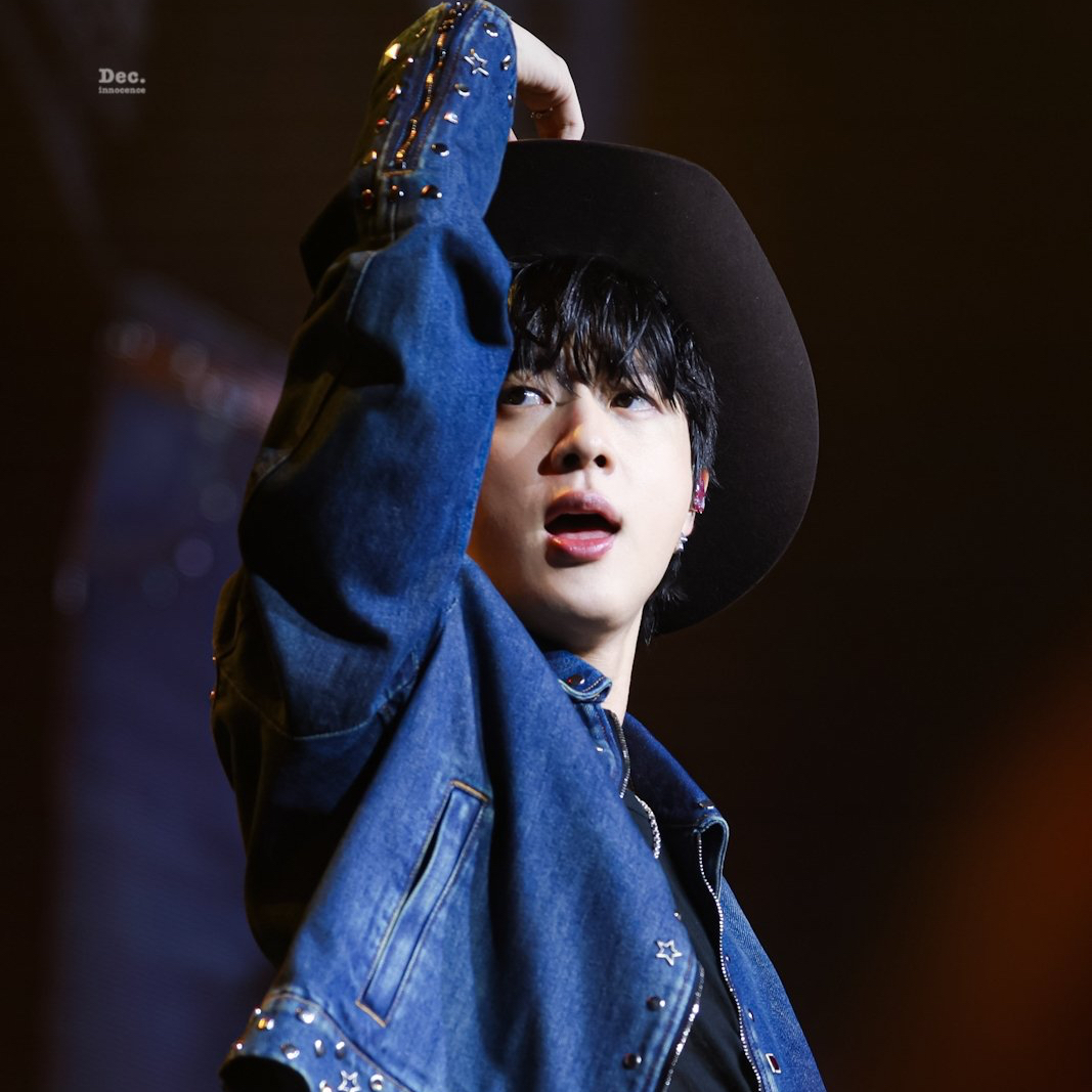 Behind-the-scenes cut of Jin (BTS)