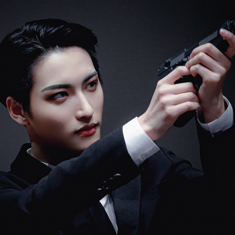 Recent activity shot of Seonghwa (ATEEZ)