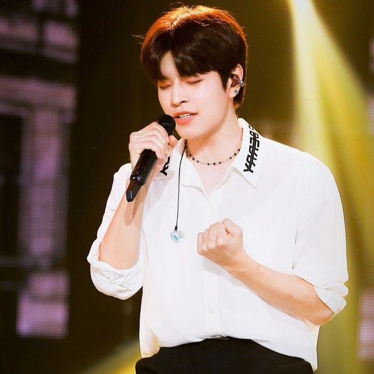 Latest photo of Seungmin (Stray Kids)