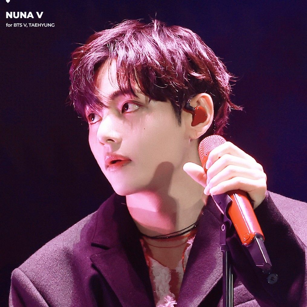 Latest photo of V (BTS)