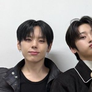 위아이의 비하인드 컷