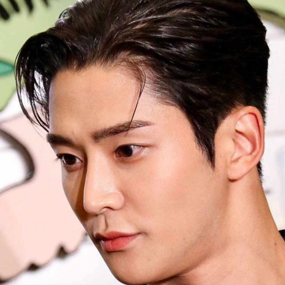 Latest photo of Rowoon
