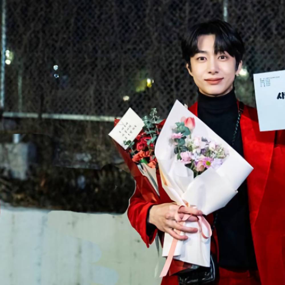 Recent activity shot of Hyungwon (MONSTA X)