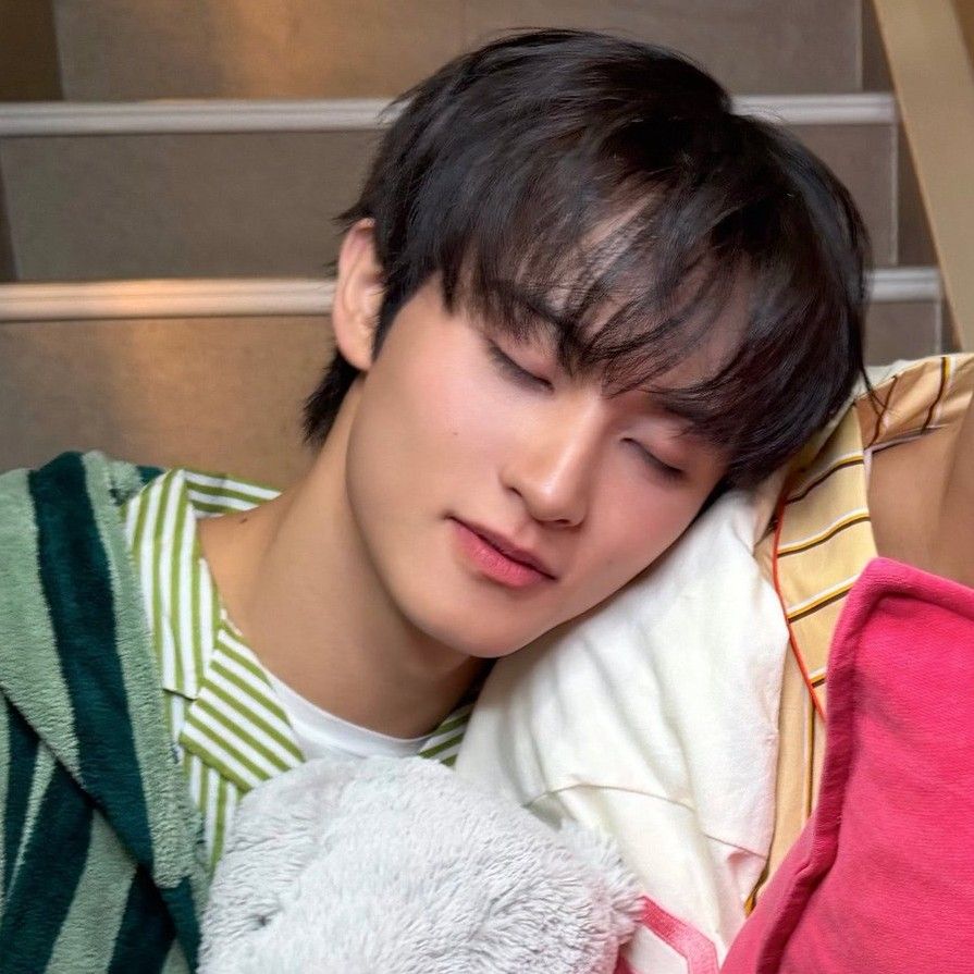 Latest photo of Mark (NCT 127, NCT DREAM)