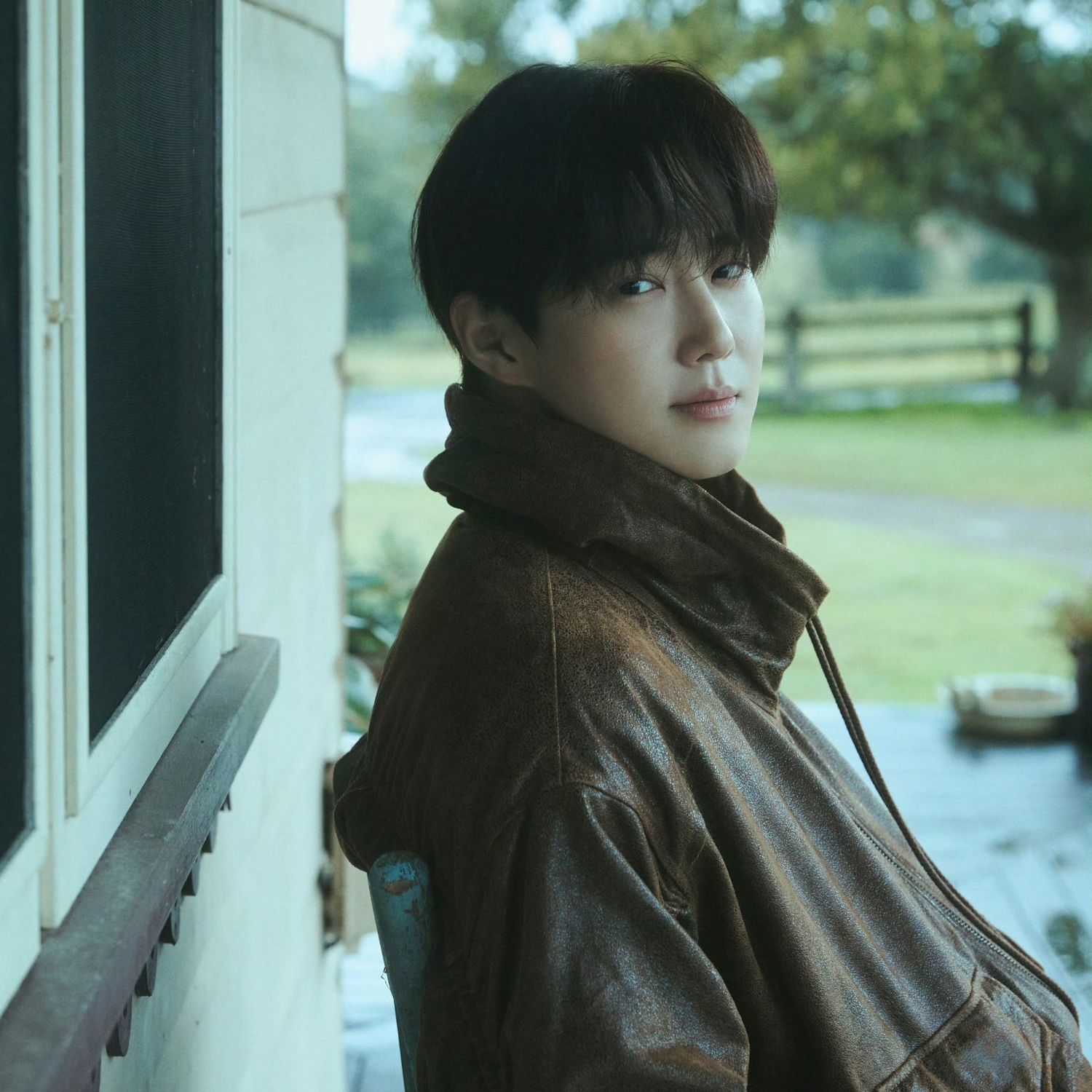 Behind-the-scenes cut of Suho (EXO)