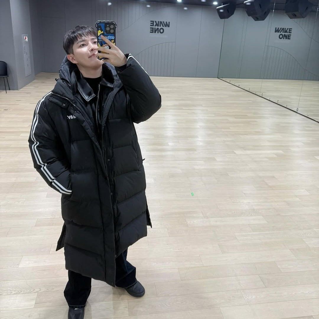 Potret di balik layar Kim Jaehwan