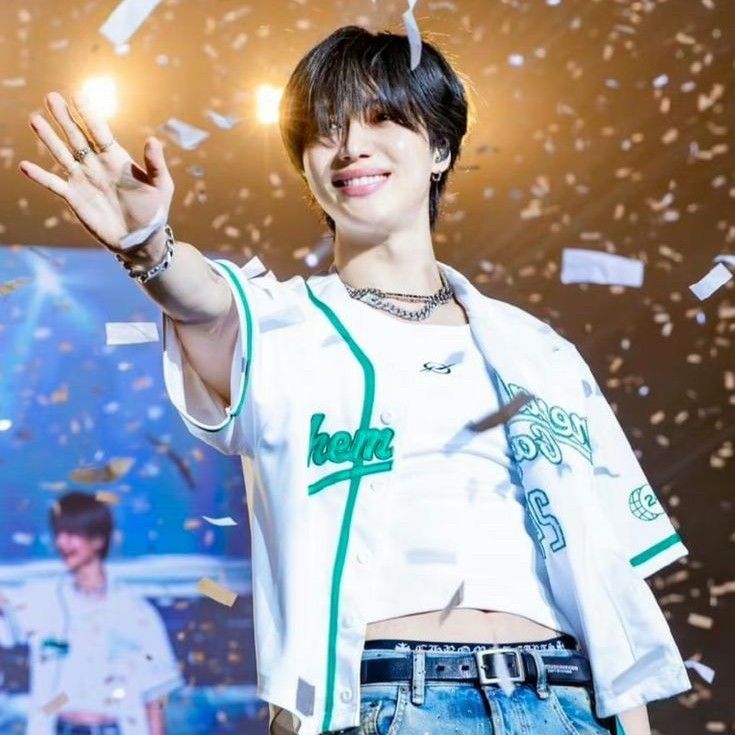 A moment captured by Taemin (SHINee)'s fan