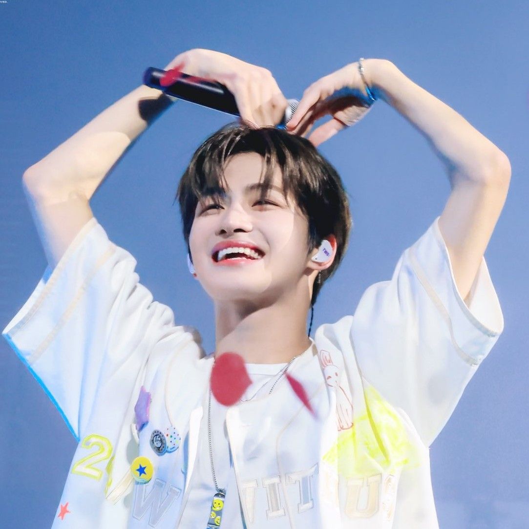 Recent activity shot of Jihoon (TWS)