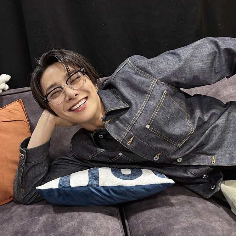 A moment captured by Stray Kids's fan