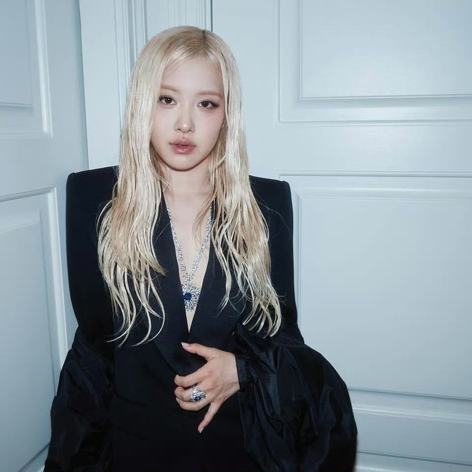 로제 (BLACKPINK)의 최신 사진