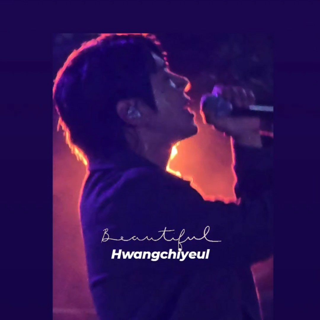 Foto terbaru Hwang Chiyeol