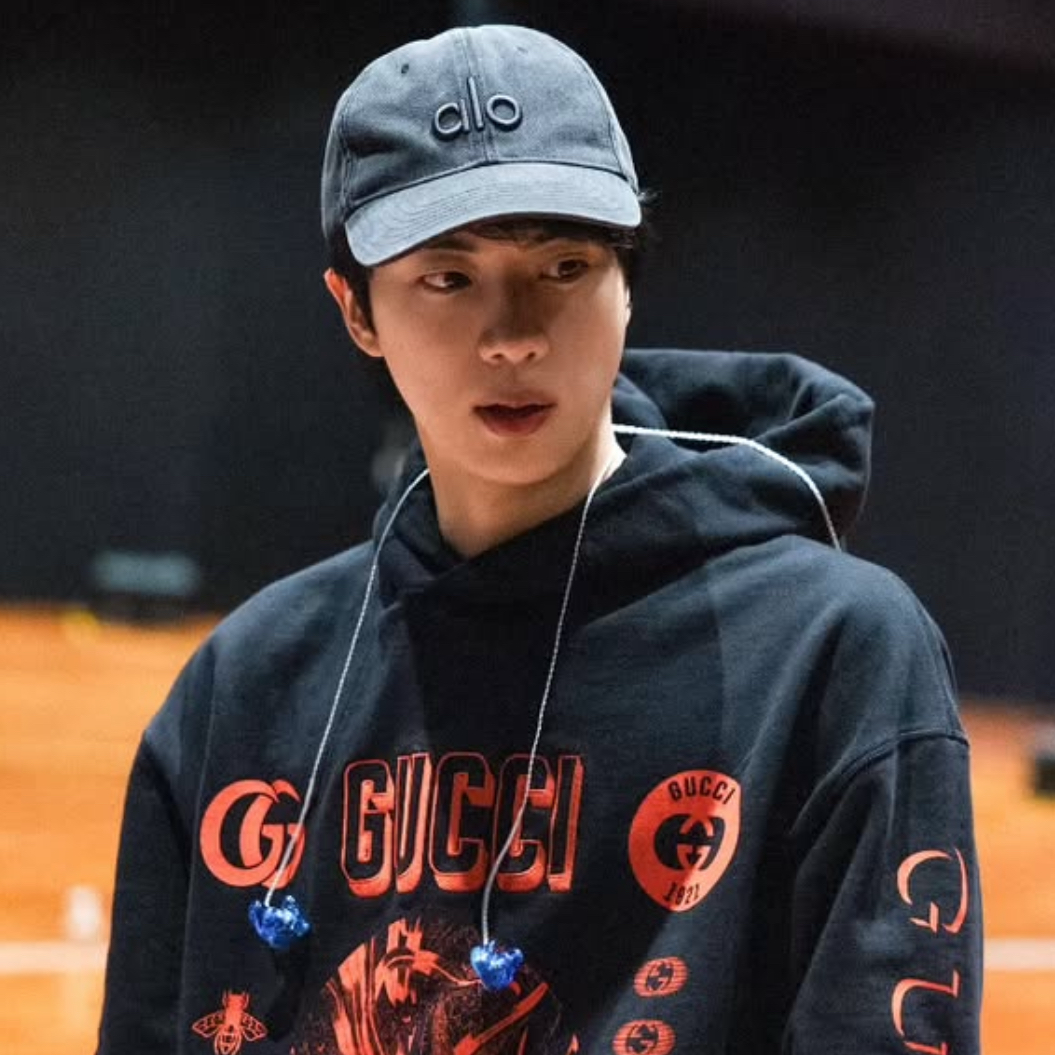 진 (방탄소년단)의 비하인드 컷