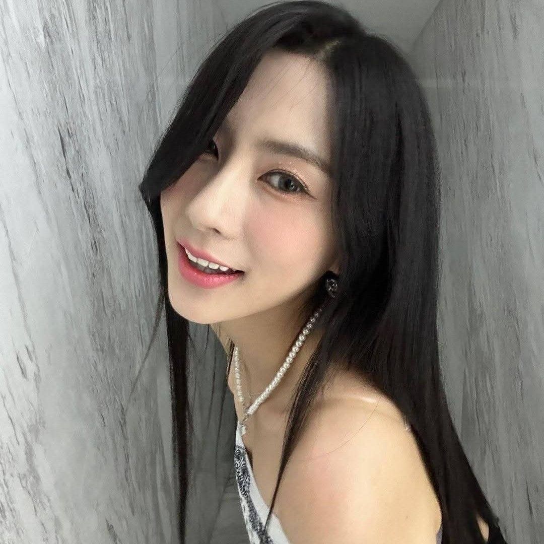 A moment captured by Oh Hayoung (Apink)'s fan