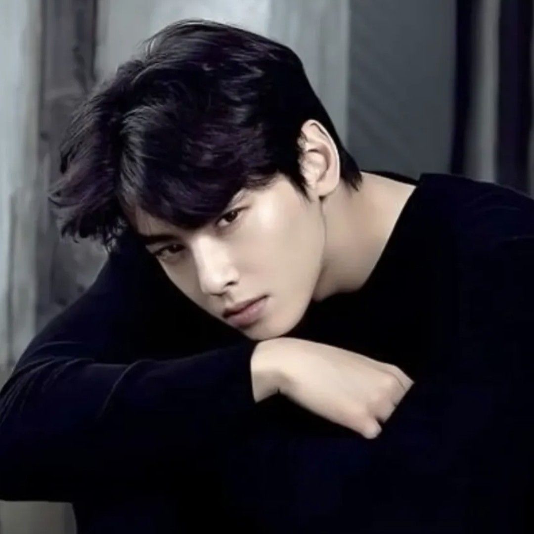 A moment captured by Eunwoo (ASTRO)'s fan