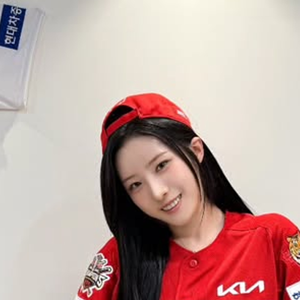 Recent activity shot of HaSeul (ARTMS)