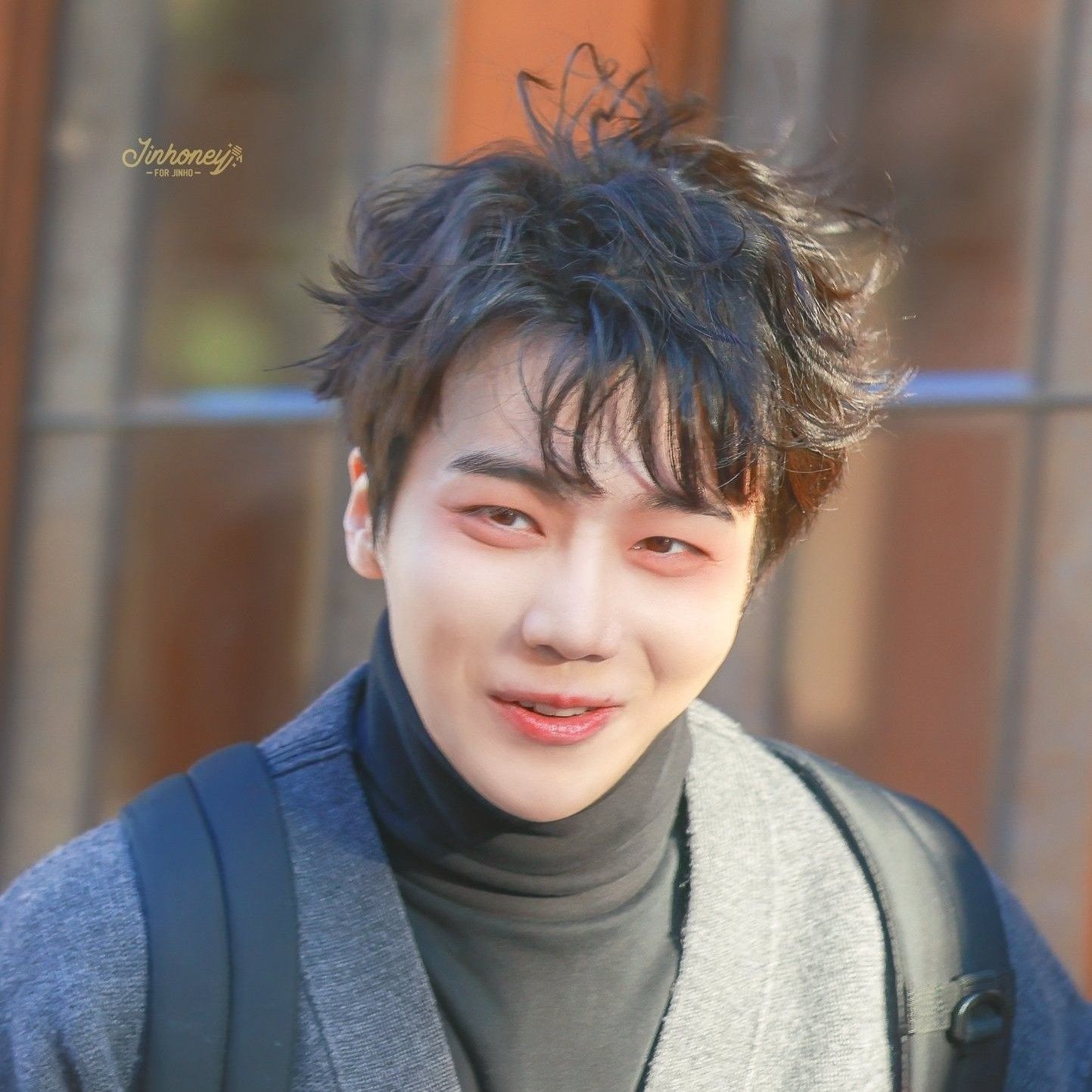 A moment captured by Jinho (PENTAGON)'s fan