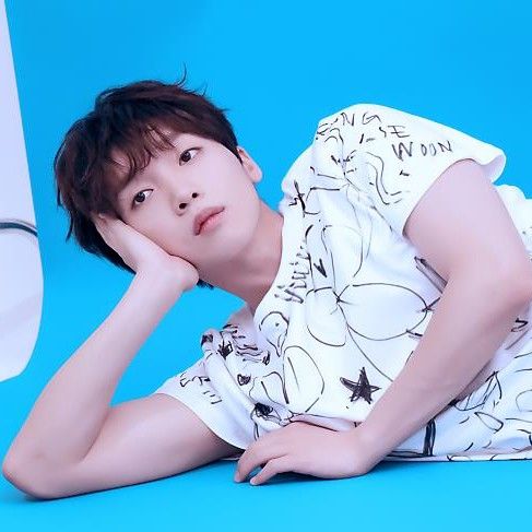 A moment captured by Jeong Sewoon's fan