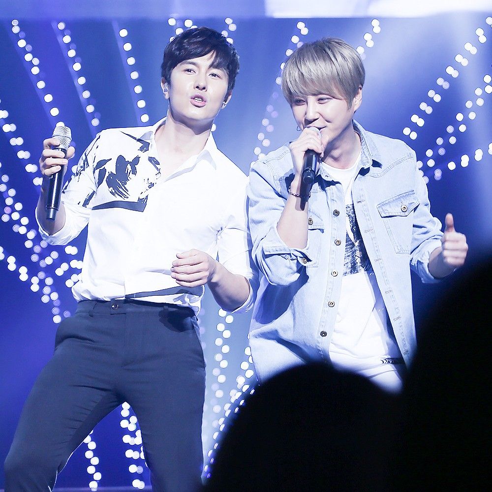 Behind-the-scenes cut of Shin Hyesung (SHINHWA)