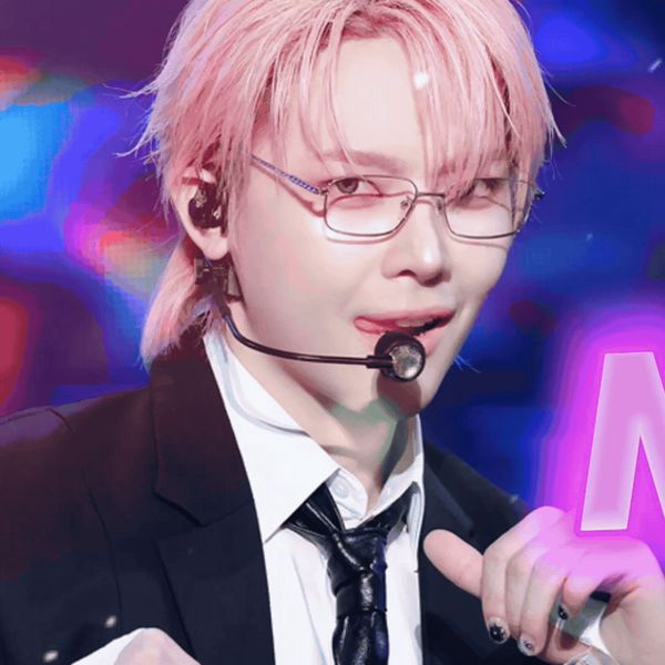 Popular profile image of Nicholas (&TEAM) selected by votes