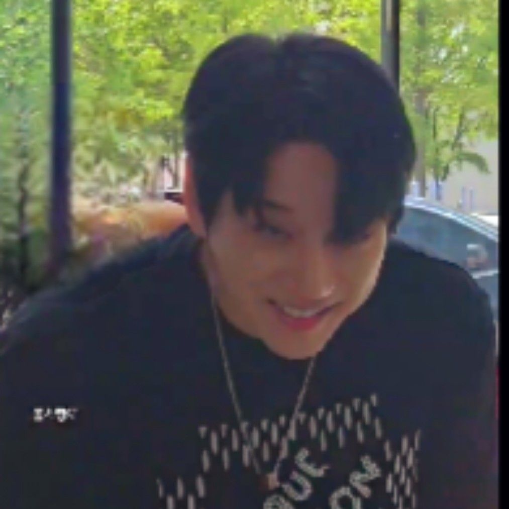 Latest photo of Hwang Chiyeol