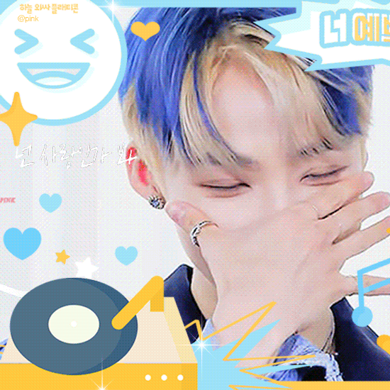 A moment captured by New (THE BOYZ)'s fan