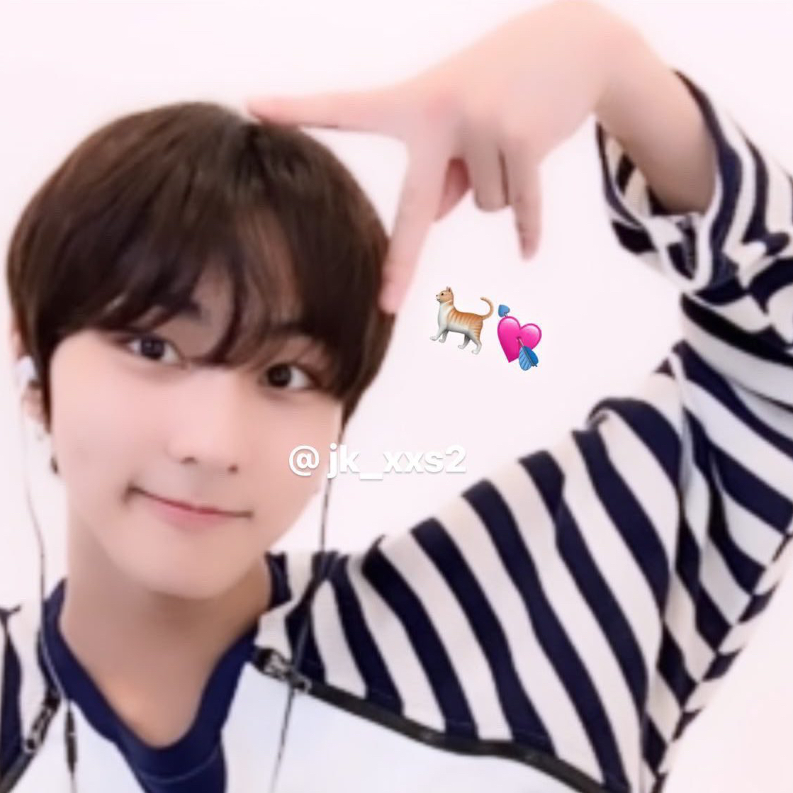 A moment captured by Jungwon (ENHYPEN)'s fan