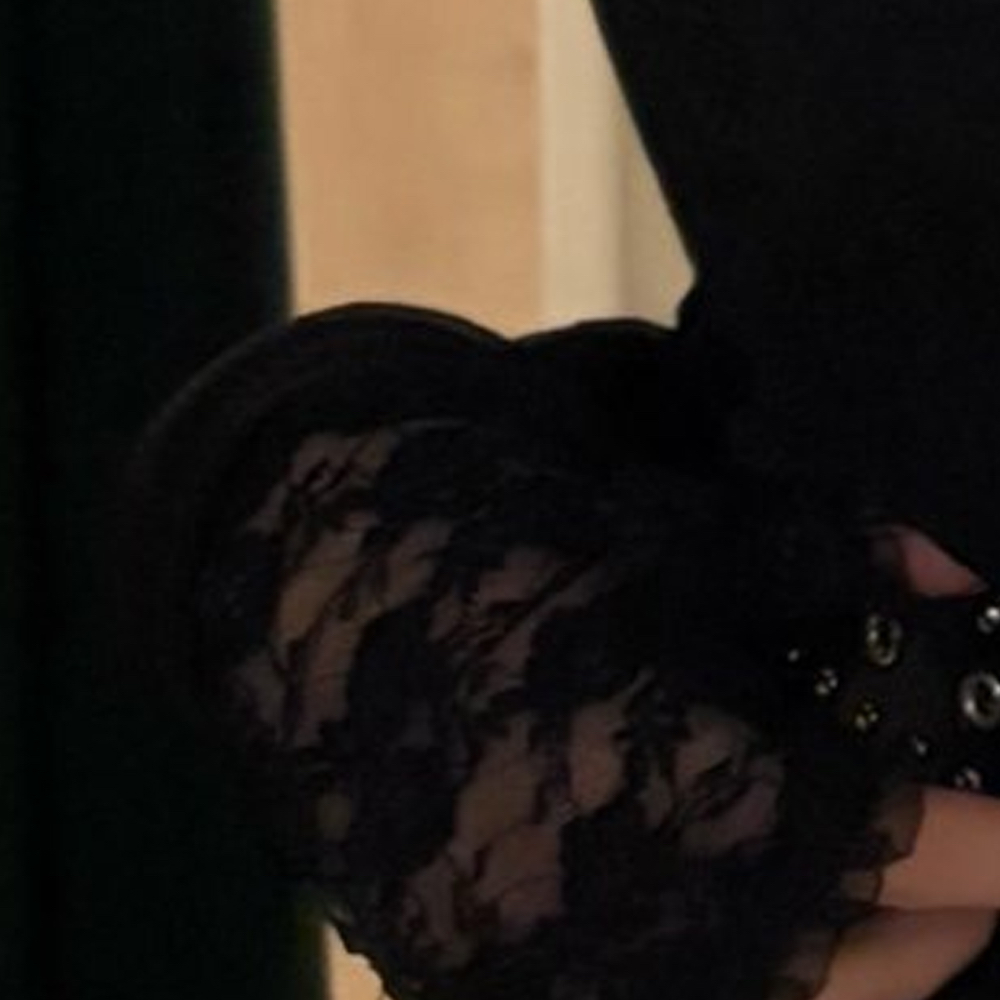 Foto aktivitas terbaru HyunJin (Loossemble)