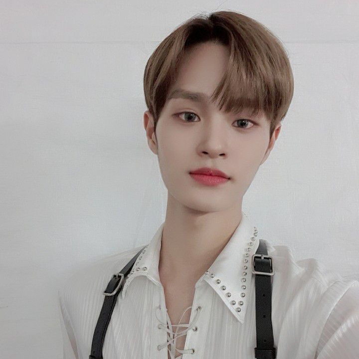 이대휘 (AB6IX)의 비하인드 컷