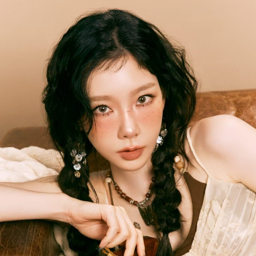 Recent activity shot of Taeyeon (Girls' Generation)