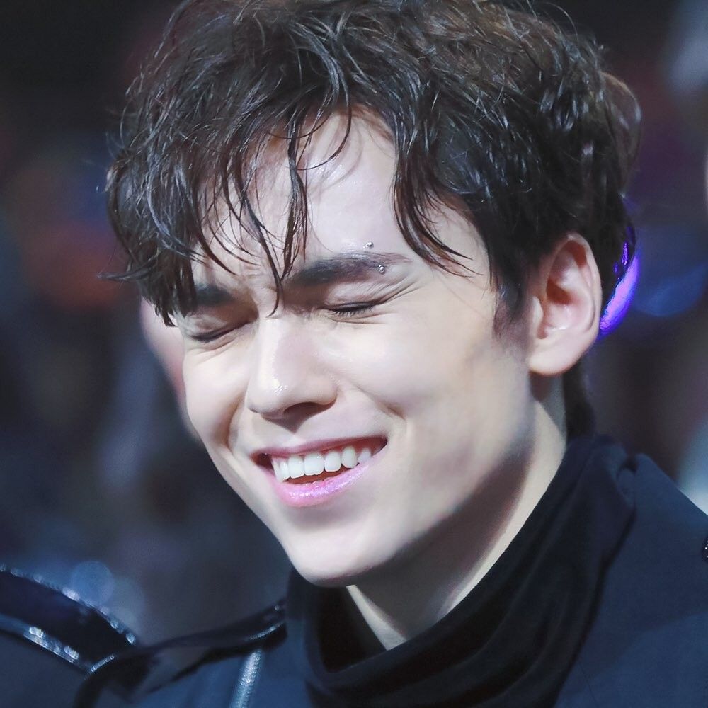 Behind-the-scenes cut of Vernon (SEVENTEEN)