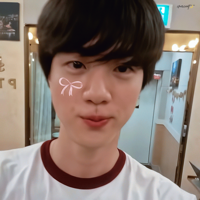 진 (방탄소년단) 최근 활동샷