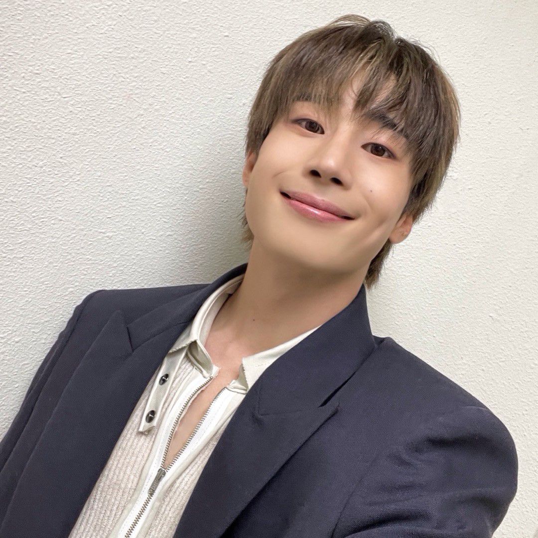 Behind-the-scenes cut of Han Seungwoo