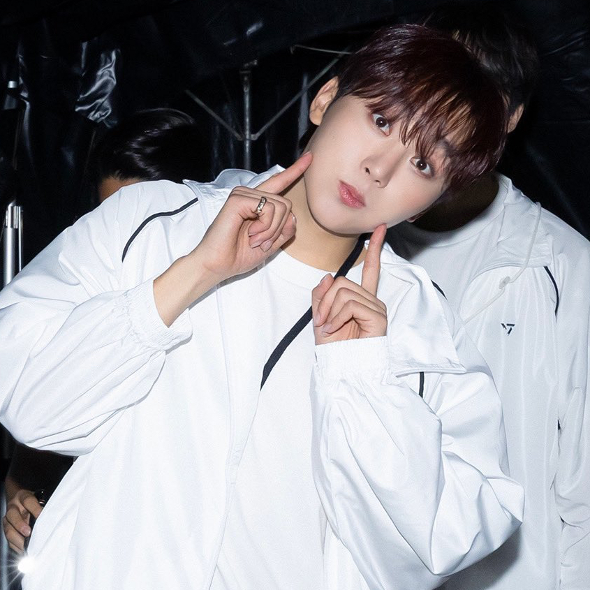 A moment captured by Seungkwan (SEVENTEEN)'s fan